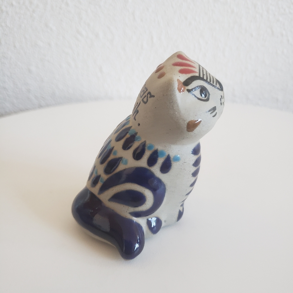 #Handpainted Palomas Chih Pottery Cat  Folk Art Kitten Signed Mexico Gray Navy .